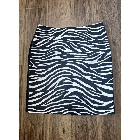 💙 White House Black Market Cotton Skirt - Picture 1 of 7